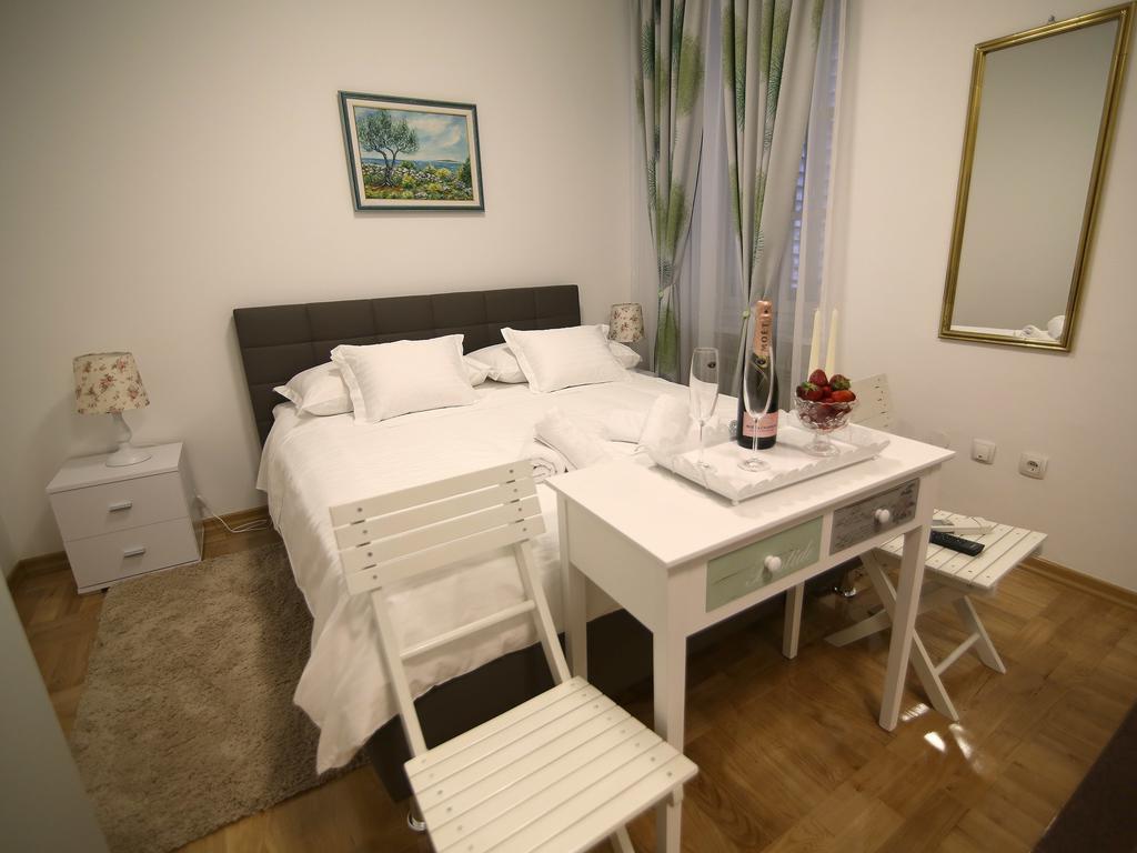Apartment A&g *