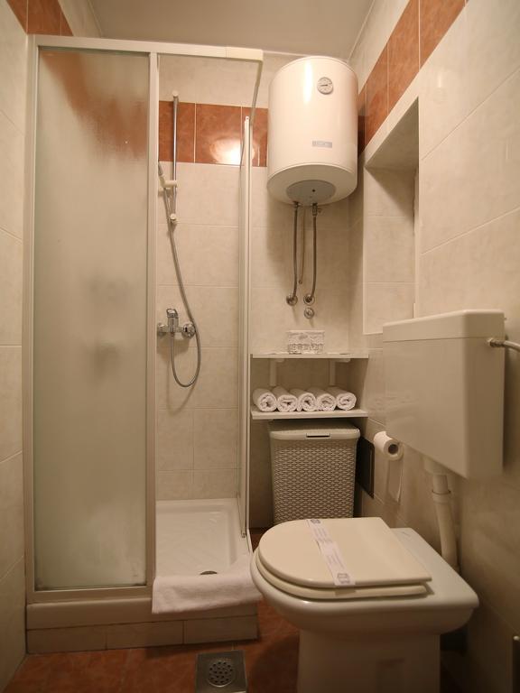 Apartment A&g